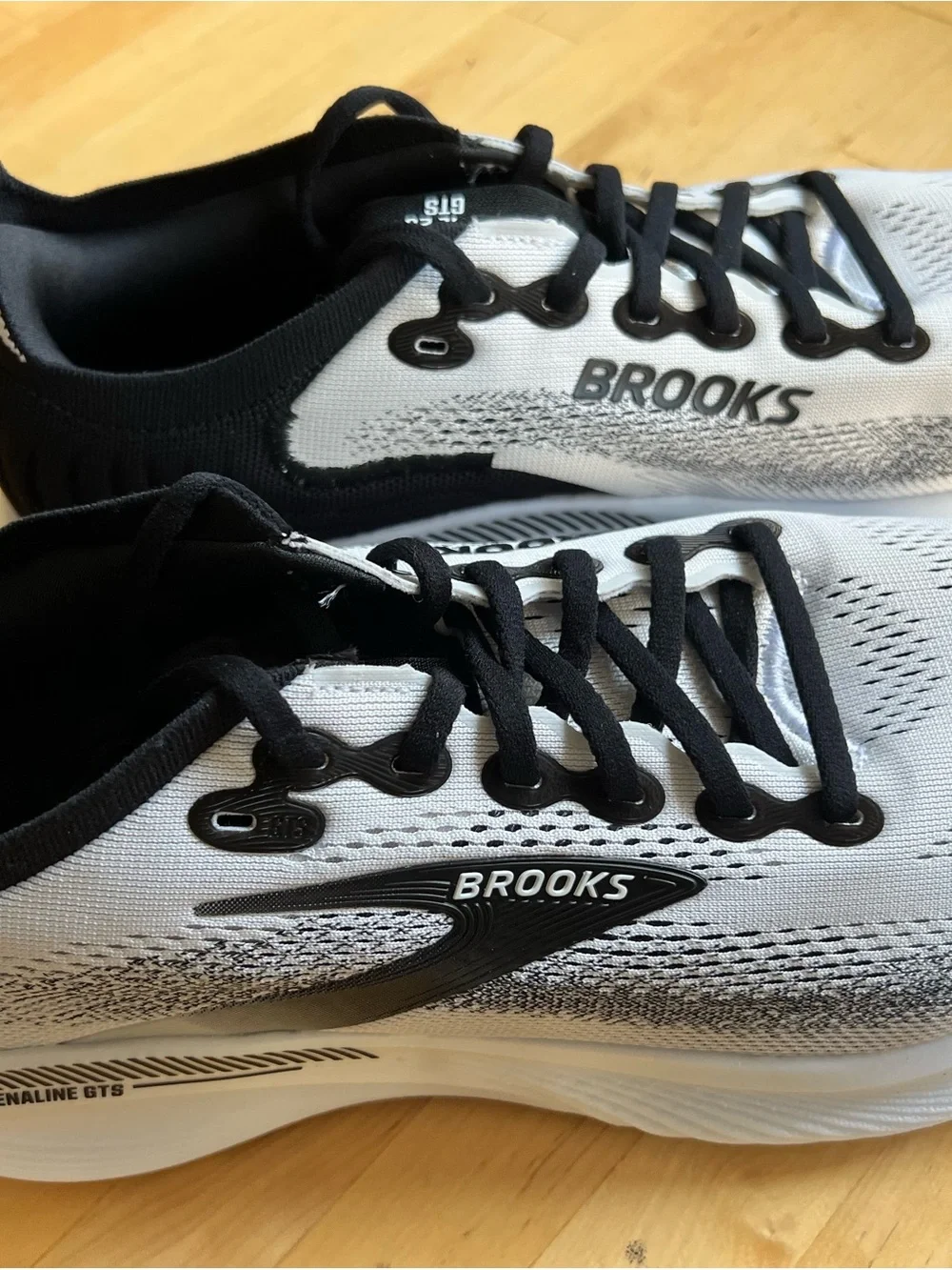 Brooks Men's Adrenaline GTS 25